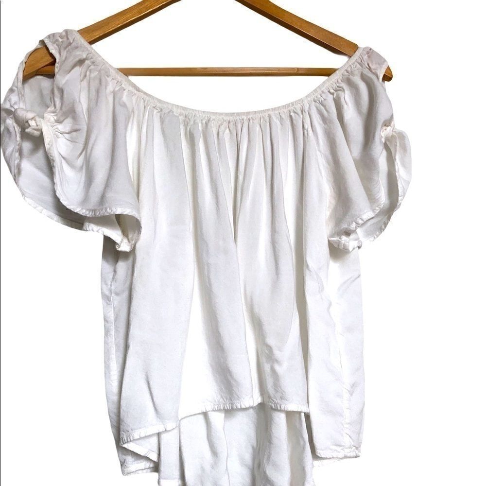 White Altar’d State Crop Top - Picture 1 of 3